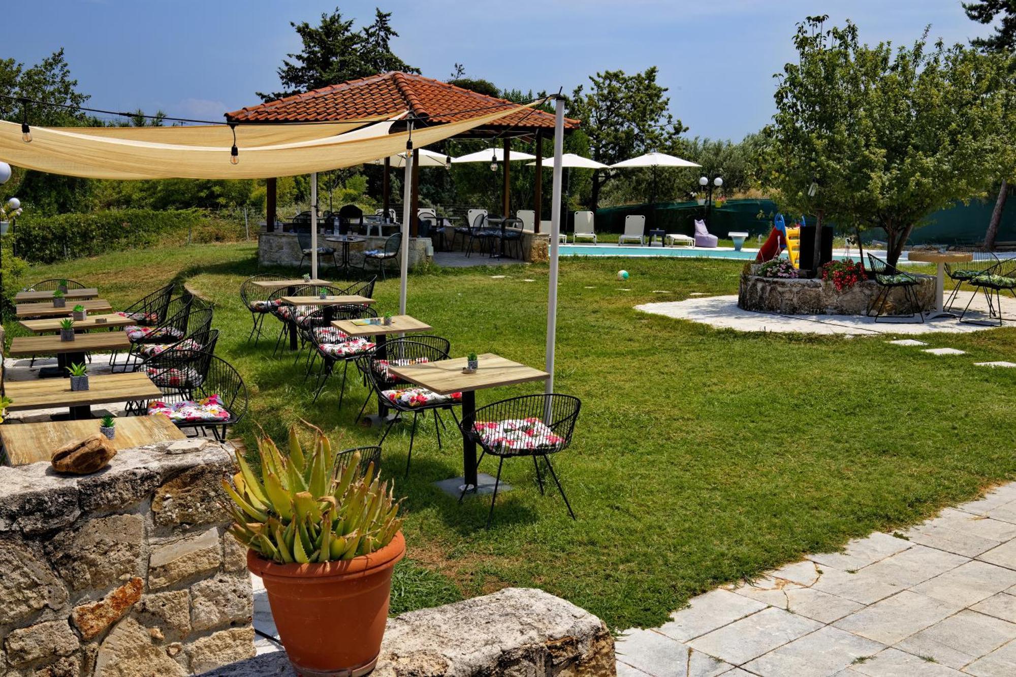 Marele Hills Apartments Néa Fókaia Kültér fotó