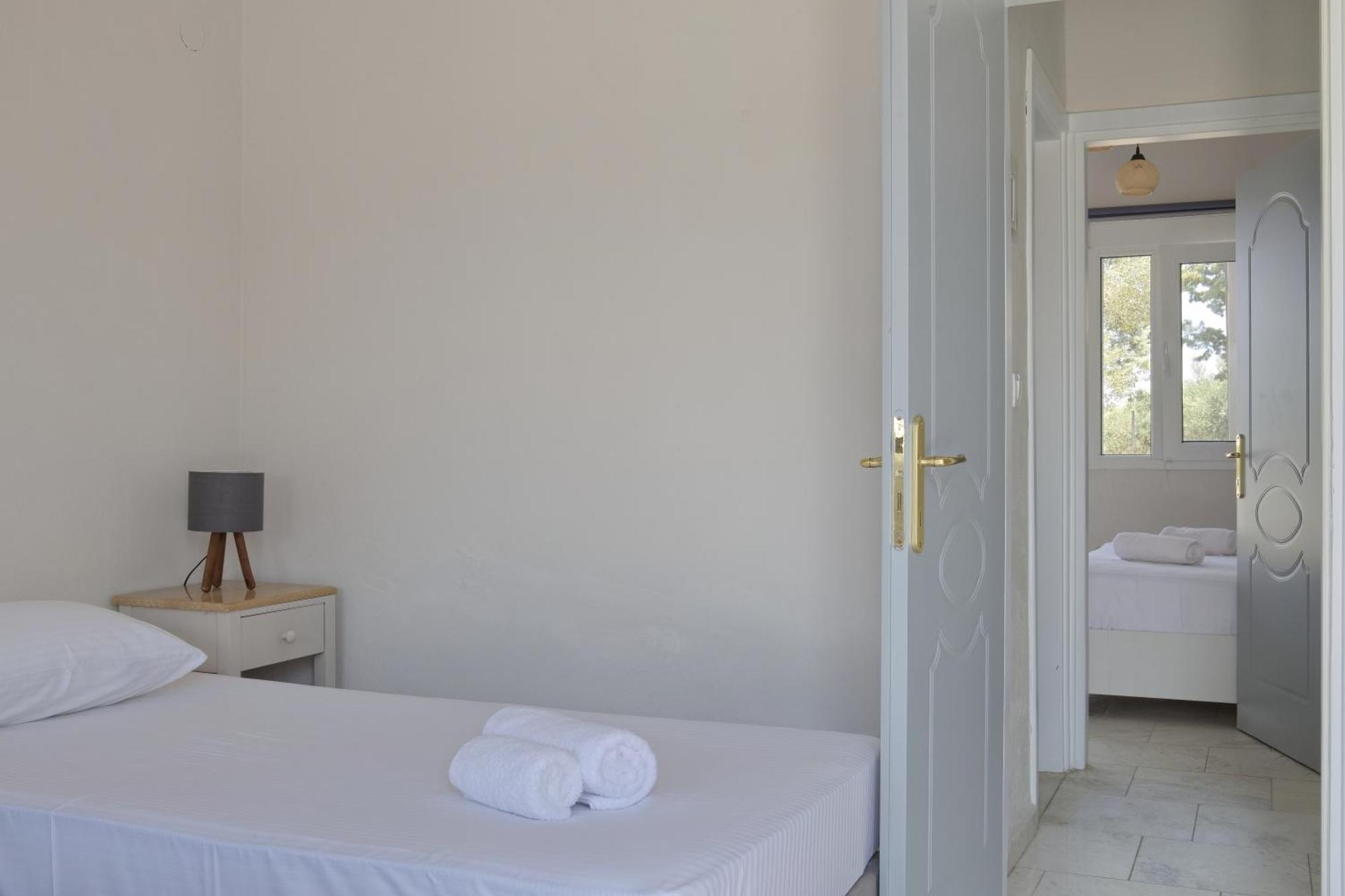 Marele Hills Apartments Néa Fókaia Kültér fotó