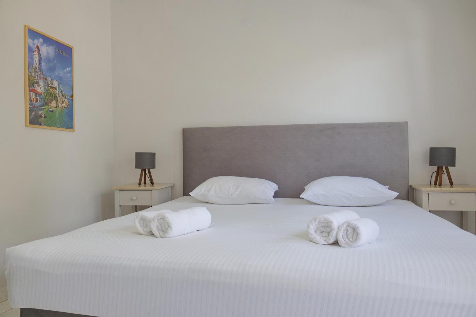 Marele Hills Apartments Néa Fókaia Kültér fotó