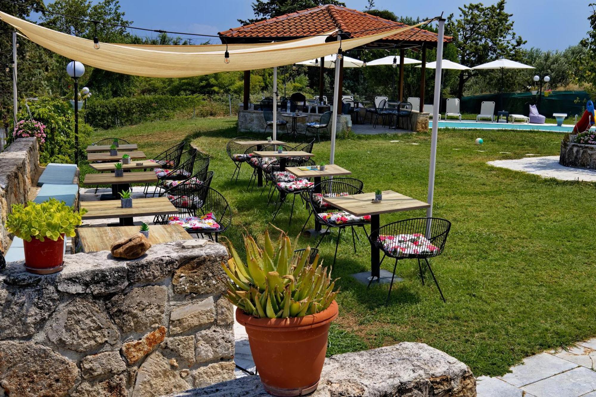 Marele Hills Apartments Néa Fókaia Kültér fotó